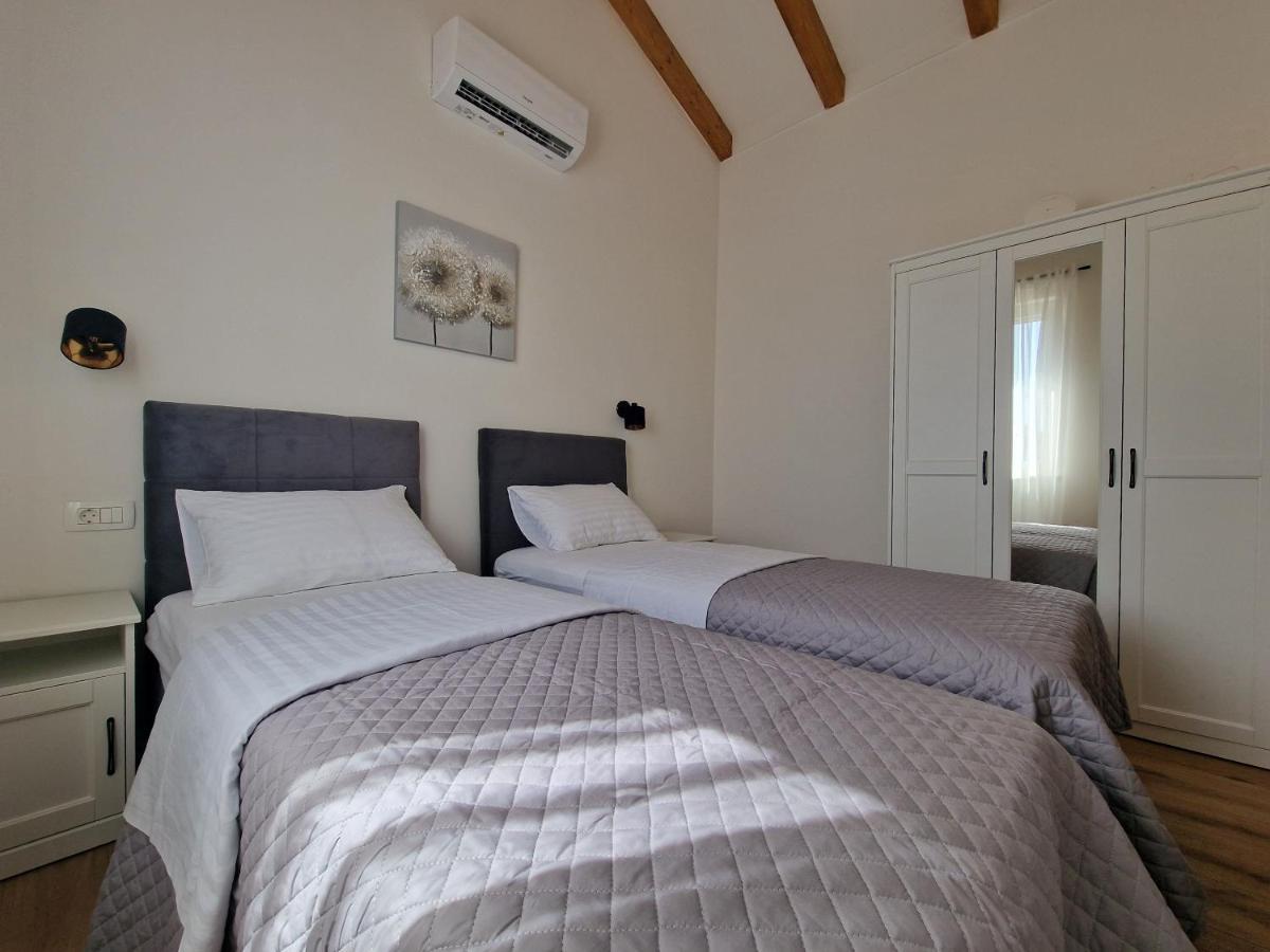 Apartments Miamare Primošten Extérieur photo
