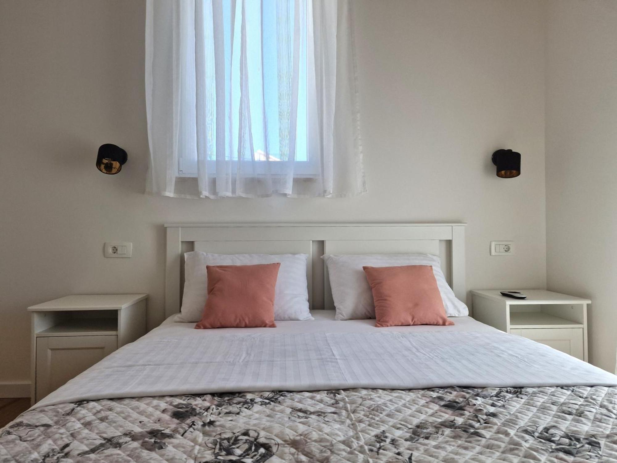 Apartments Miamare Primošten Extérieur photo